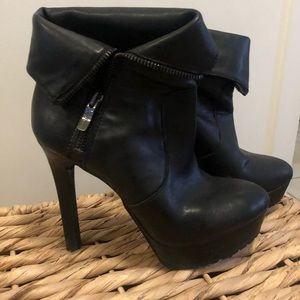 BCBG platform High Heel Booties